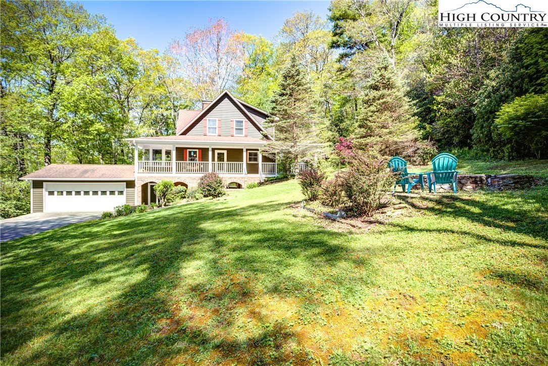 127 Boulder Lane