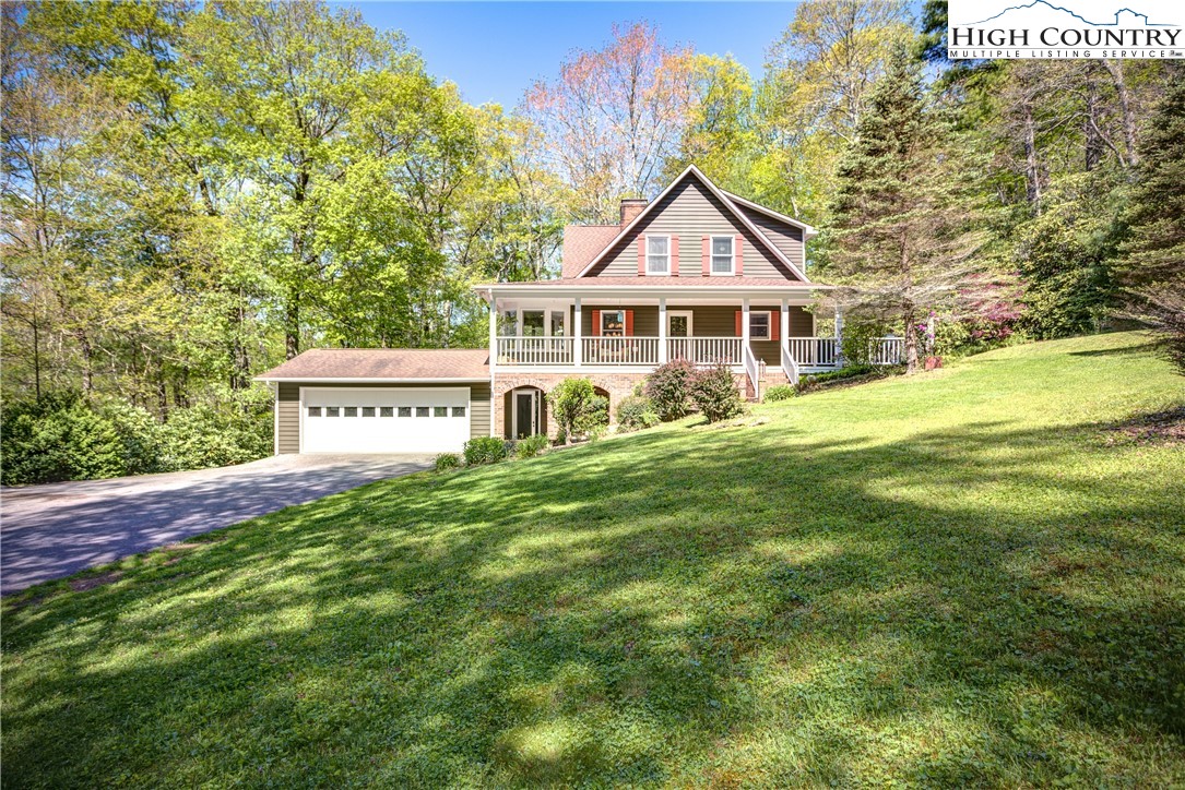 127 Boulder Lane