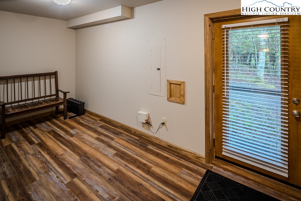 1431 Beech Mountain Parkway