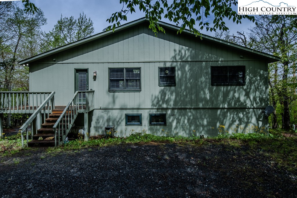 1431 Beech Mountain Parkway