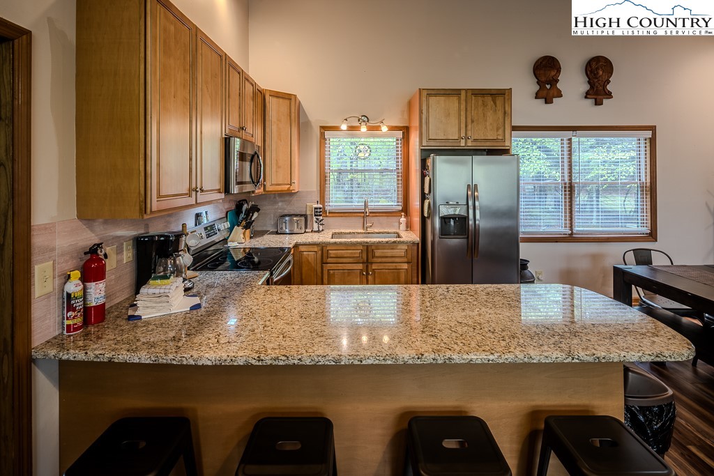 1431 Beech Mountain Parkway
