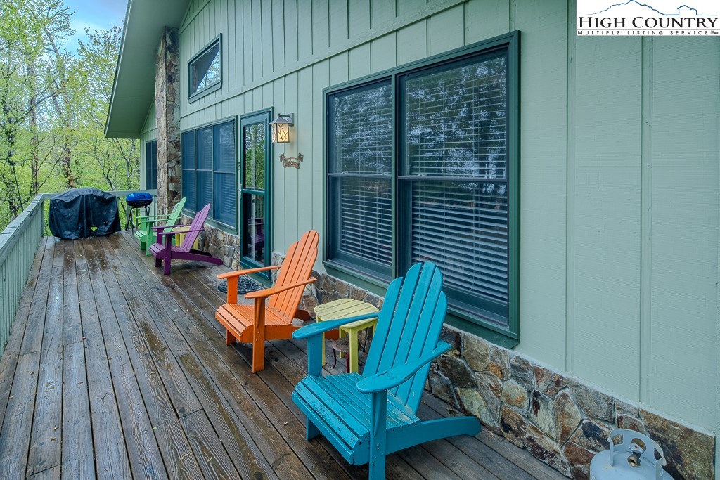1431 Beech Mountain Parkway