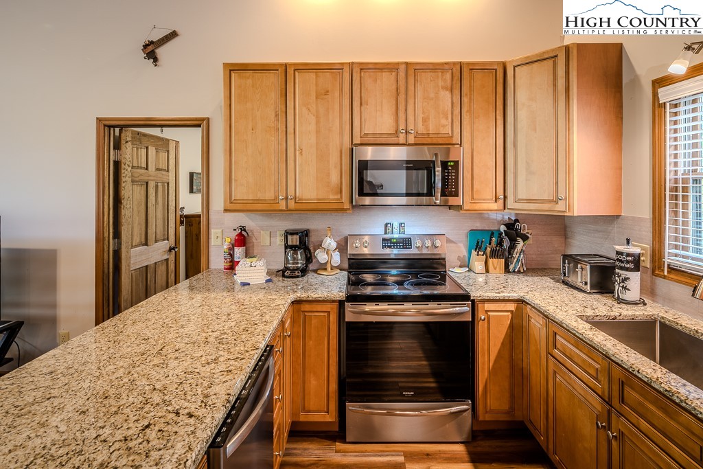 1431 Beech Mountain Parkway