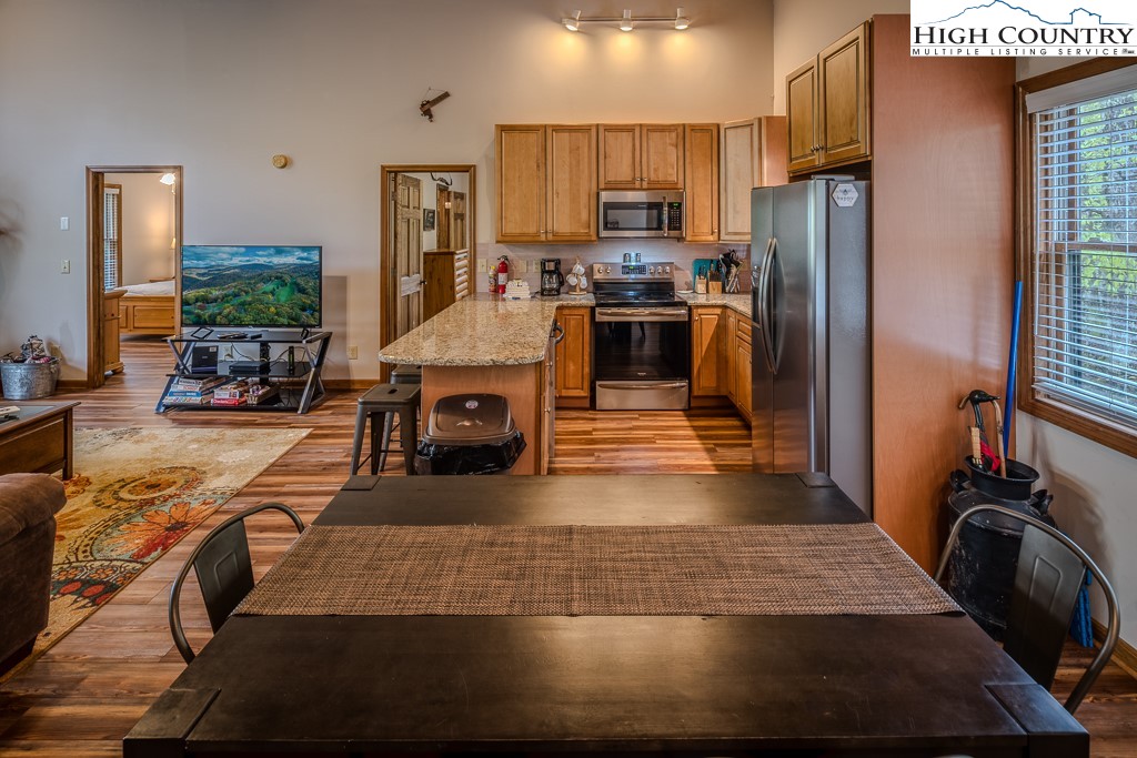 1431 Beech Mountain Parkway