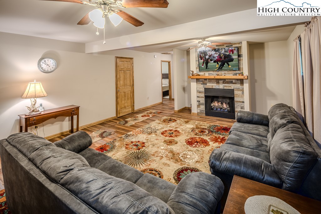 1431 Beech Mountain Parkway