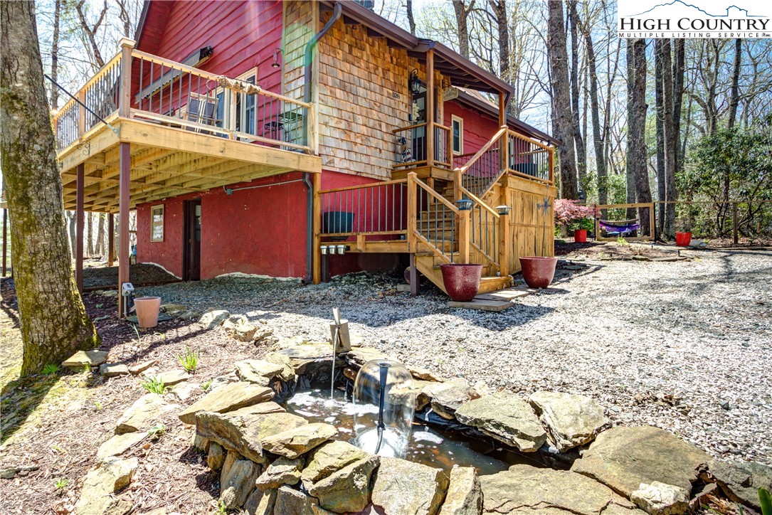 528 Bear Ridge Trail