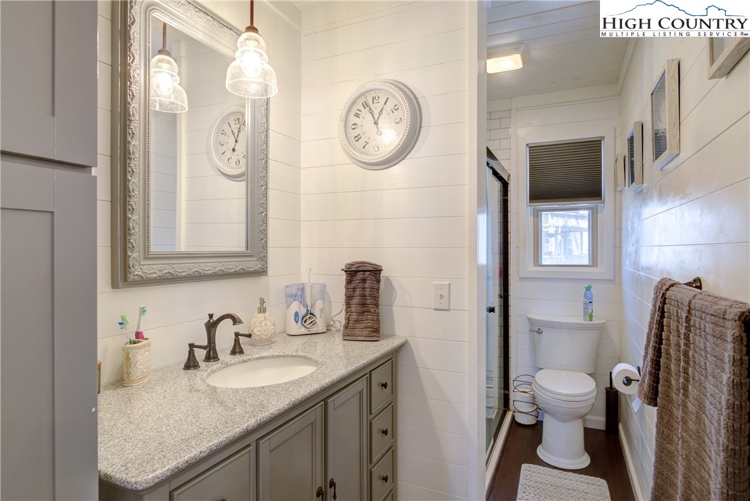 528 Bear Ridge Trail