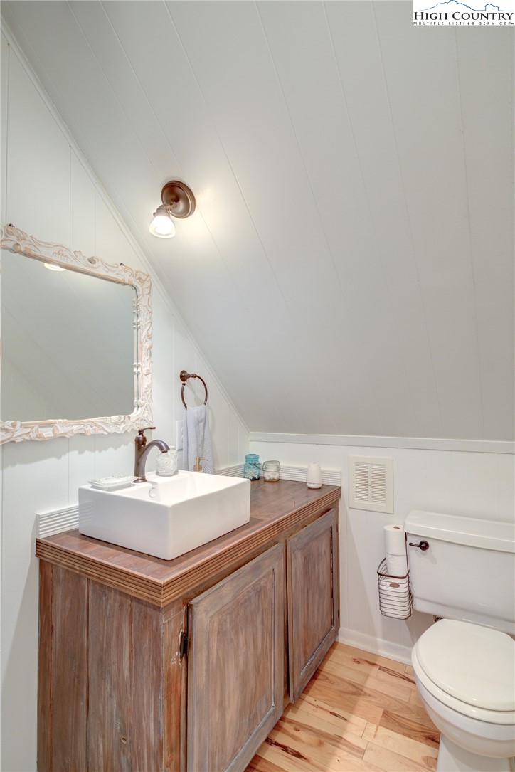 528 Bear Ridge Trail