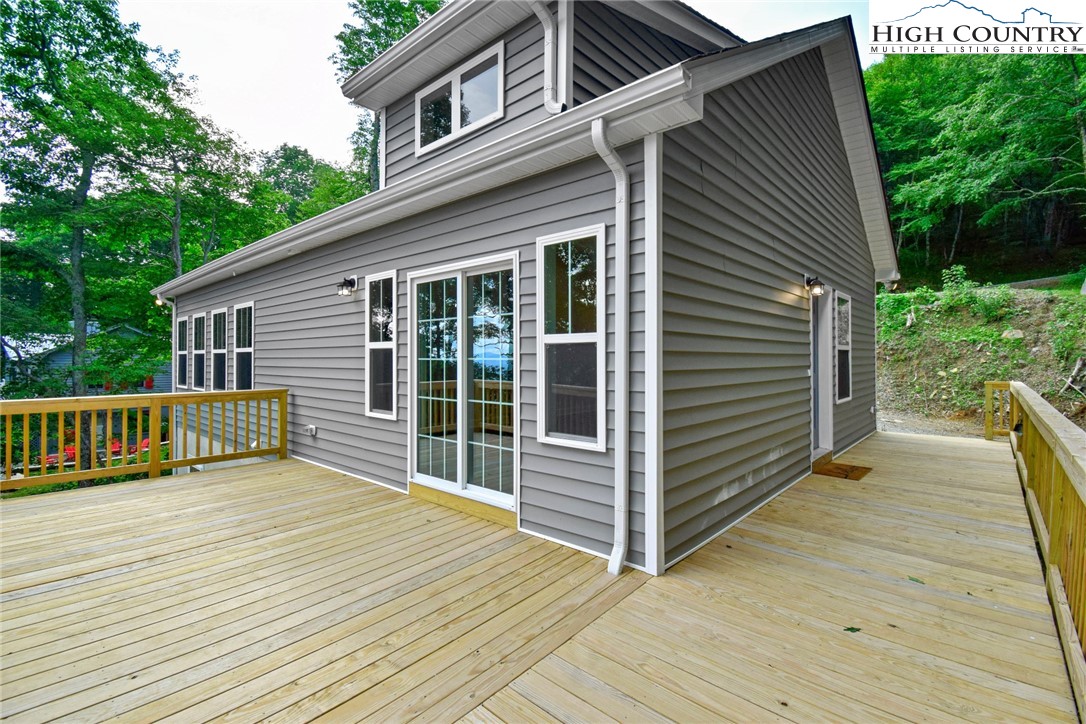 598 Running Deer Trail