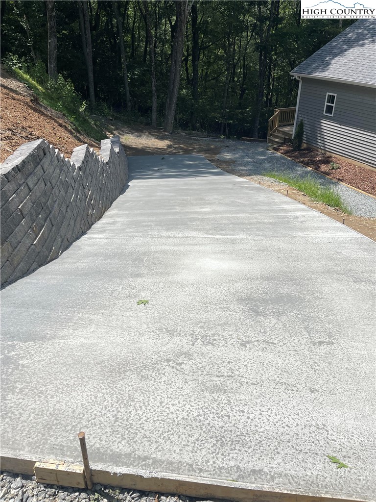598 Running Deer Trail