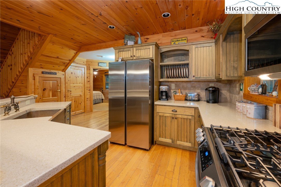 683 Hawkbill Road