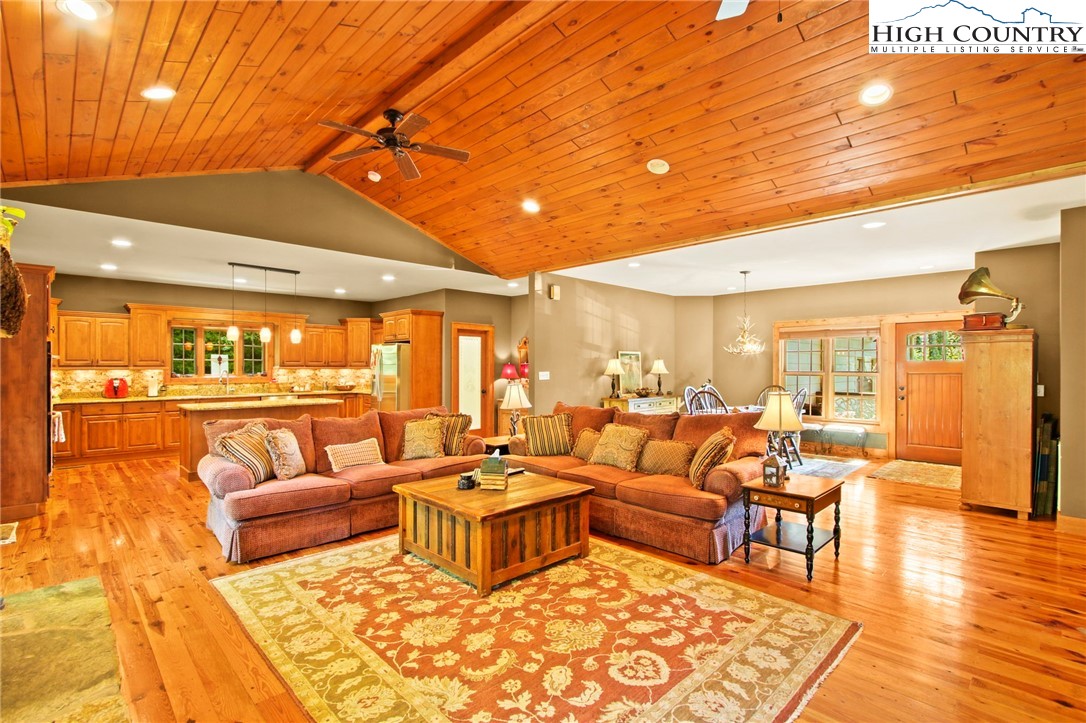 636 Black Locust Circle