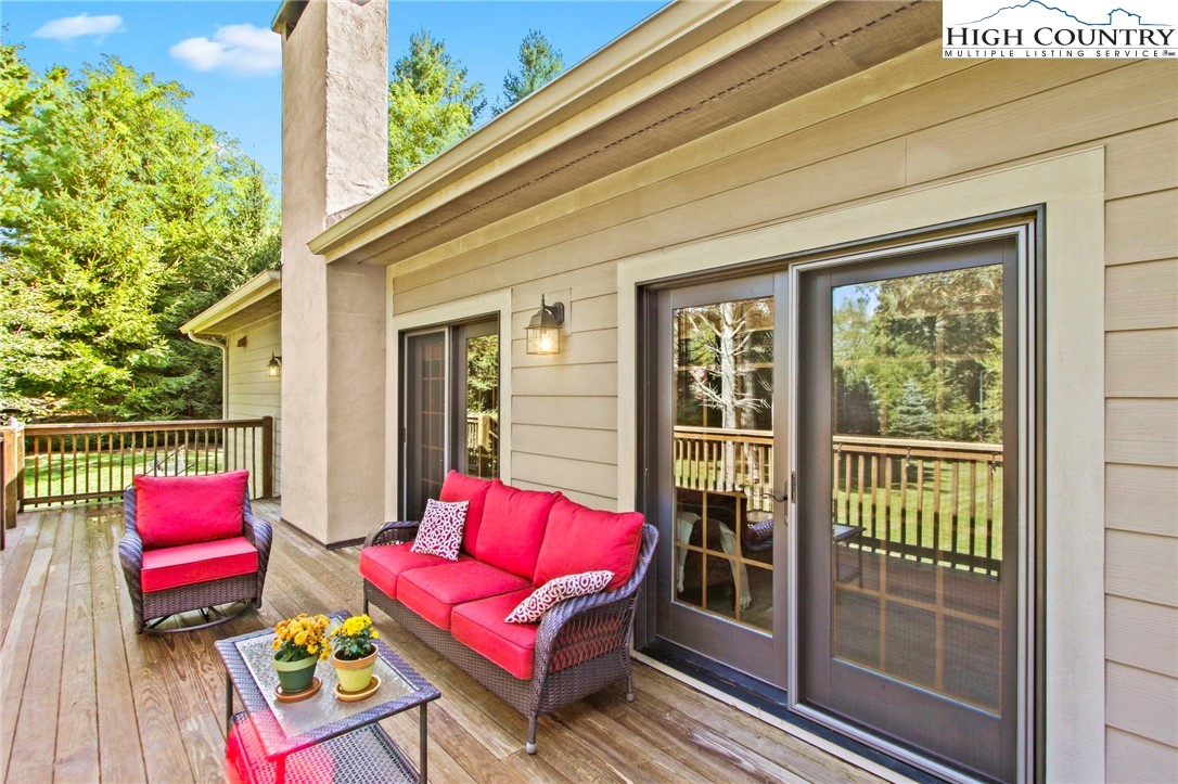 636 Black Locust Circle
