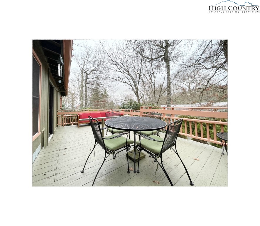 51 Dogwood Lane