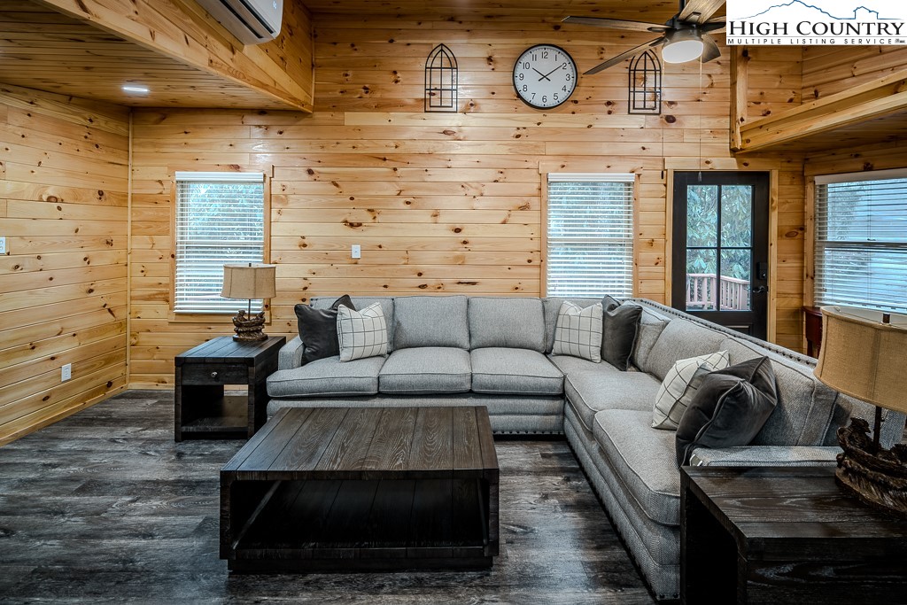51 Dogwood Lane