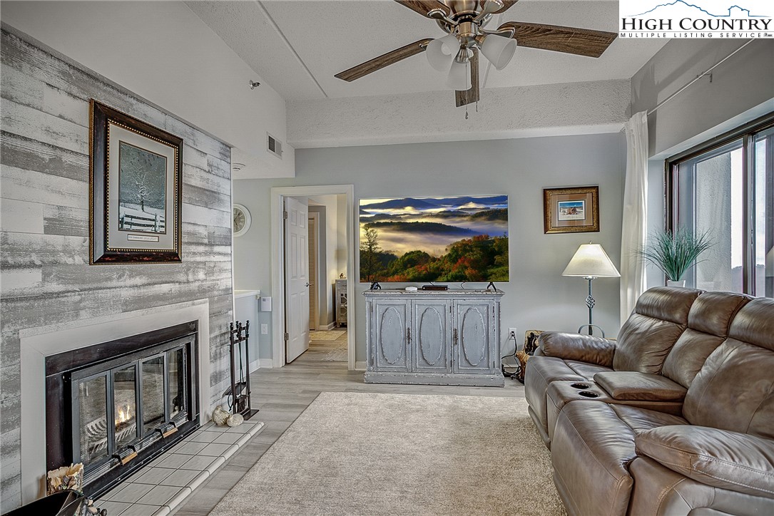 303 Sugar Top Drive 2717