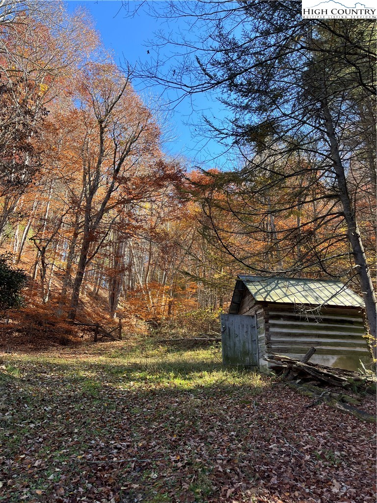 1972 S Big Horse Creek Road