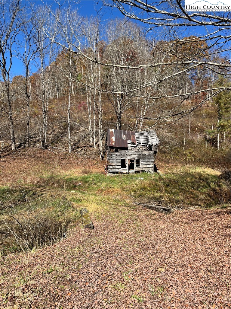 1972 S Big Horse Creek Road