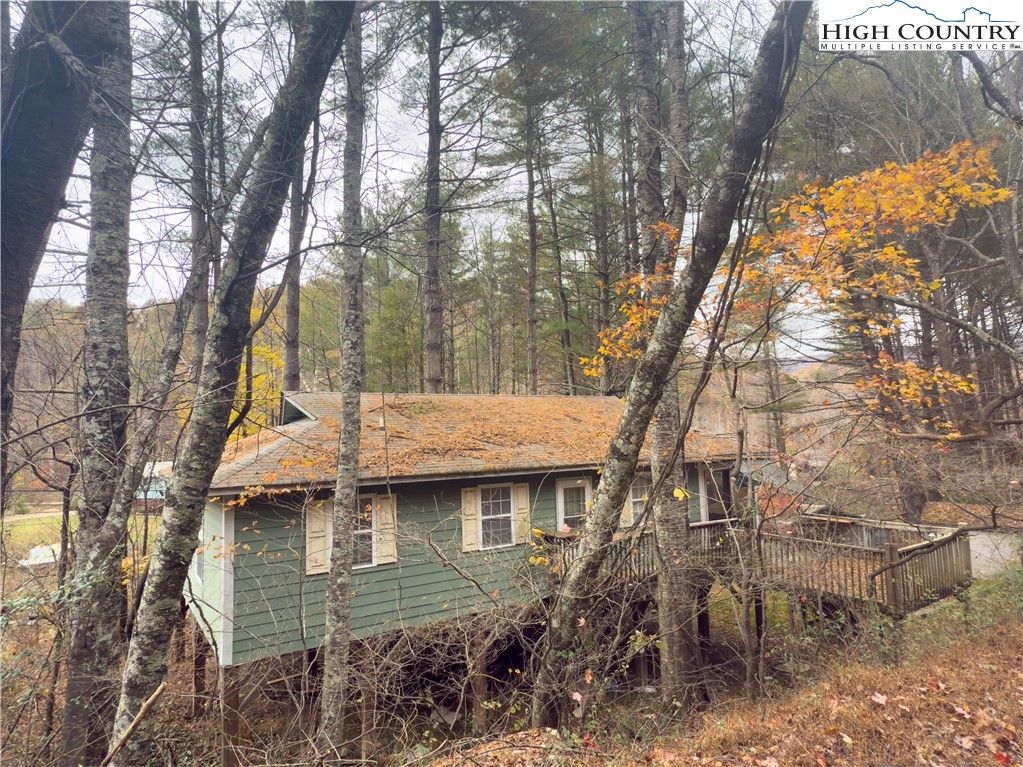 512 Jakes Mountain Road