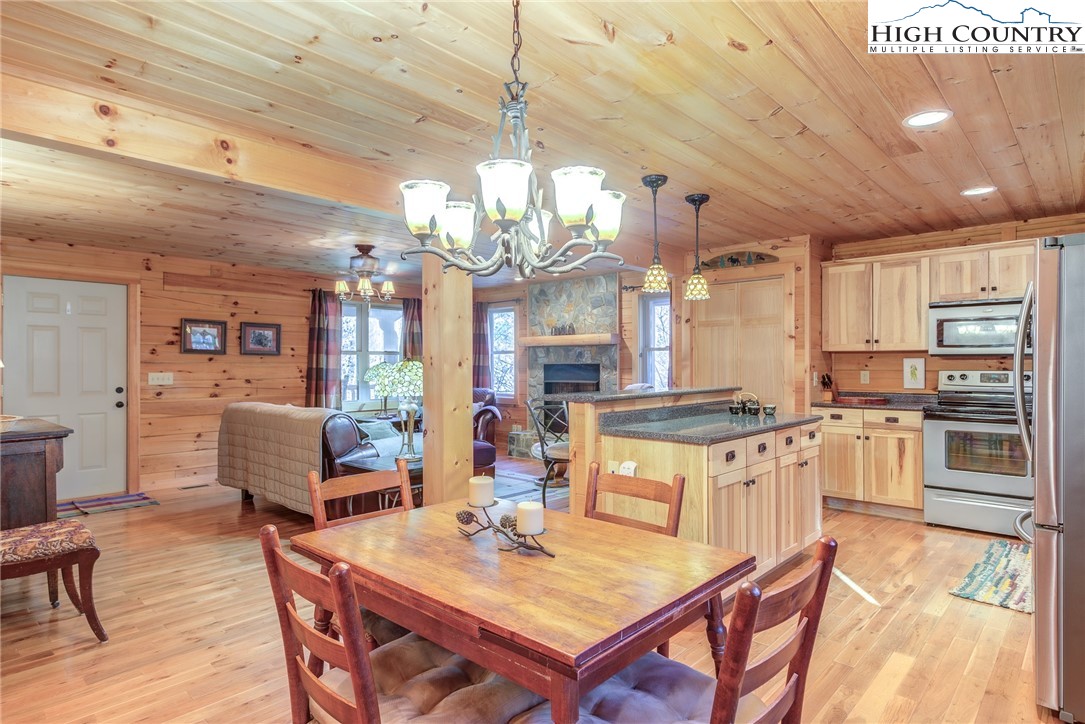 3091 Pine Swamp Road