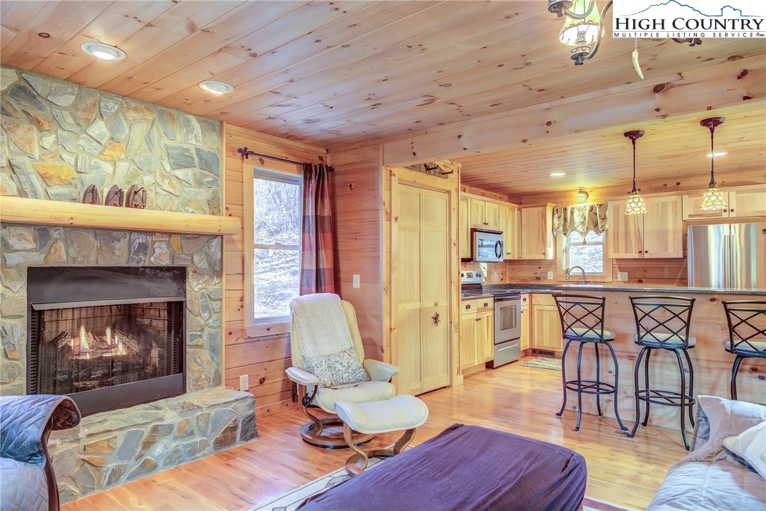 3091 Pine Swamp Road