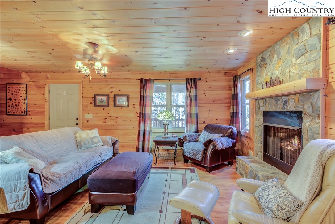 3091 Pine Swamp Road
