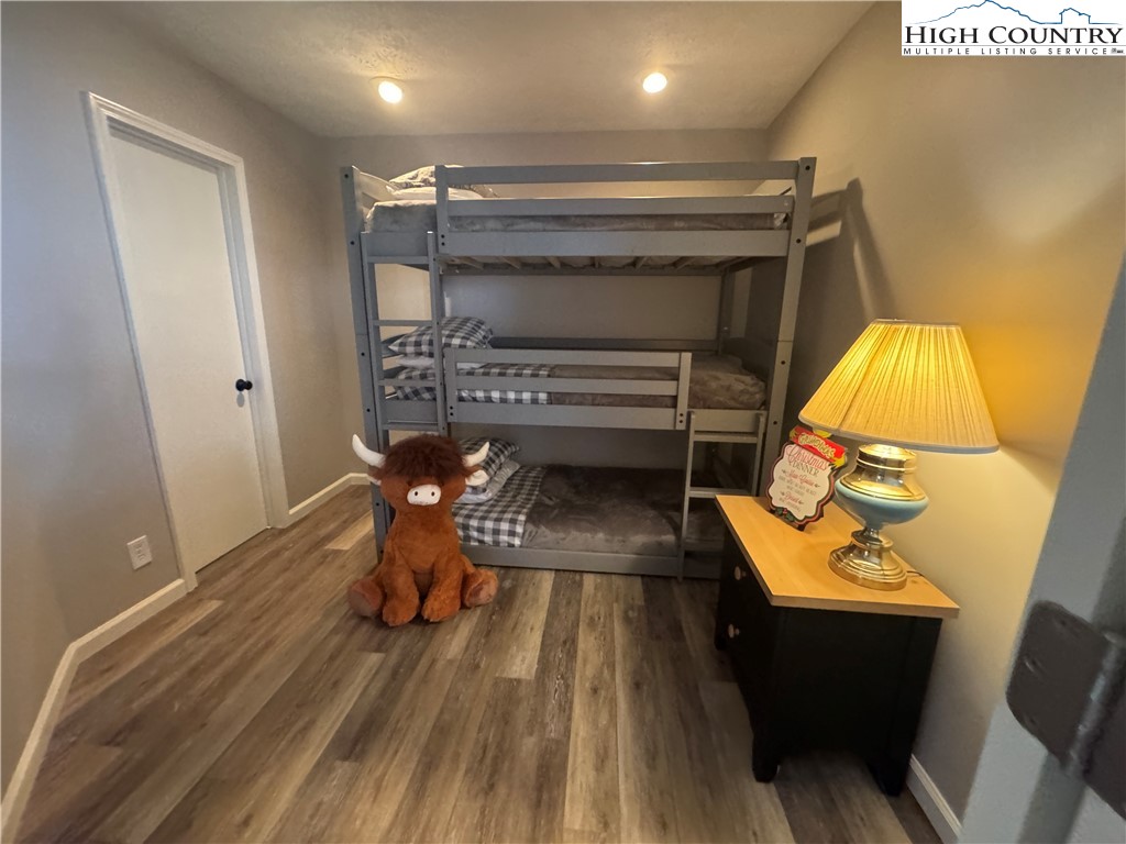 393 Rambling Road