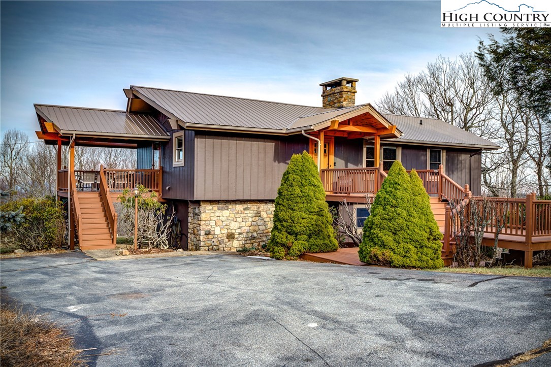 393 Rambling Road