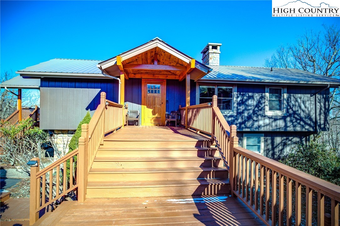 393 Rambling Road