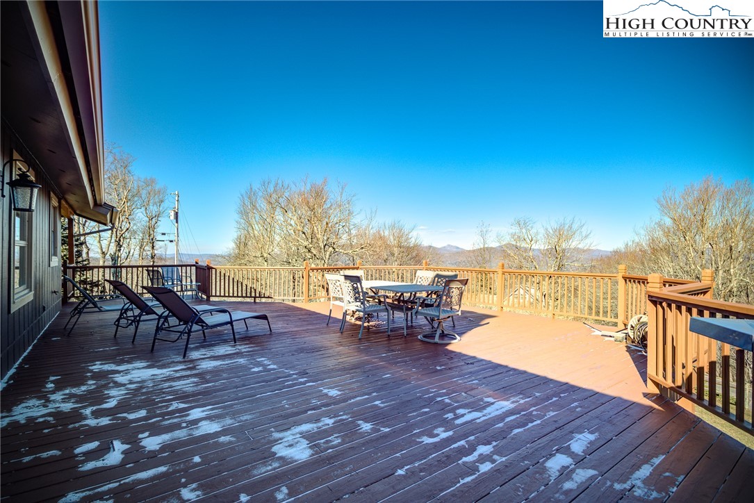 393 Rambling Road