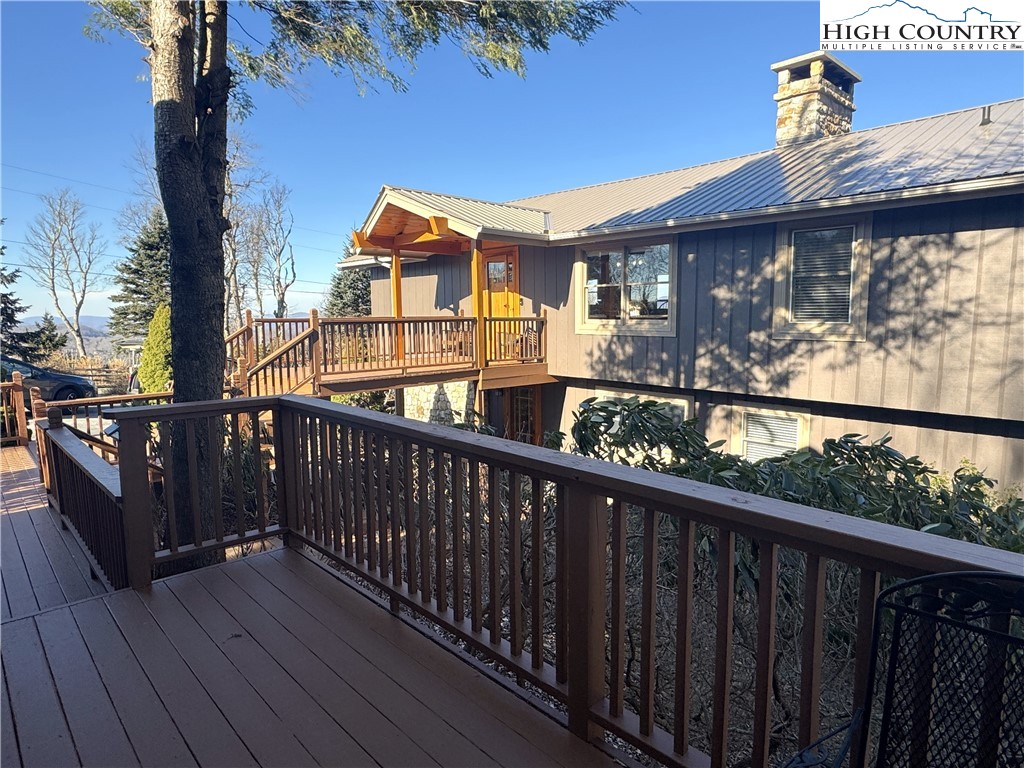 393 Rambling Road