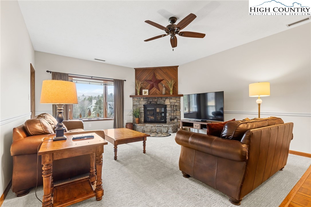 289 Evergreen Drive Drive Holly 6 Unit: Holly  6
