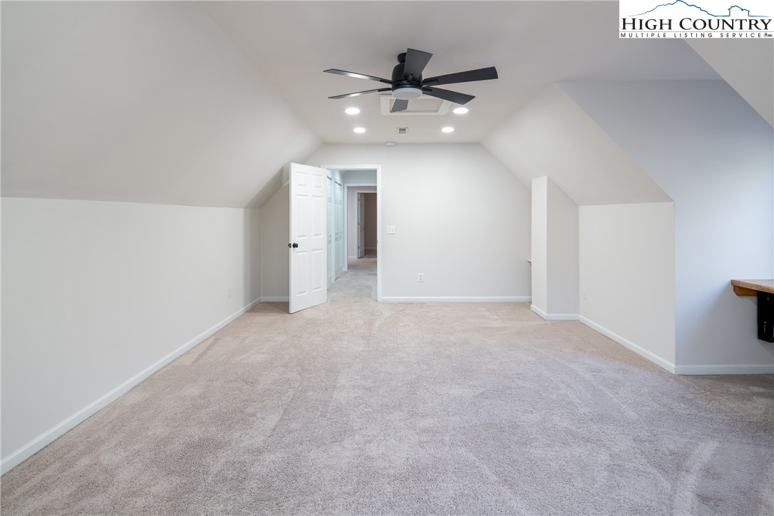 524 Wonderland Road