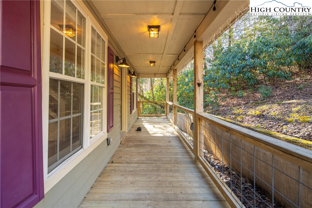 524 Wonderland Road