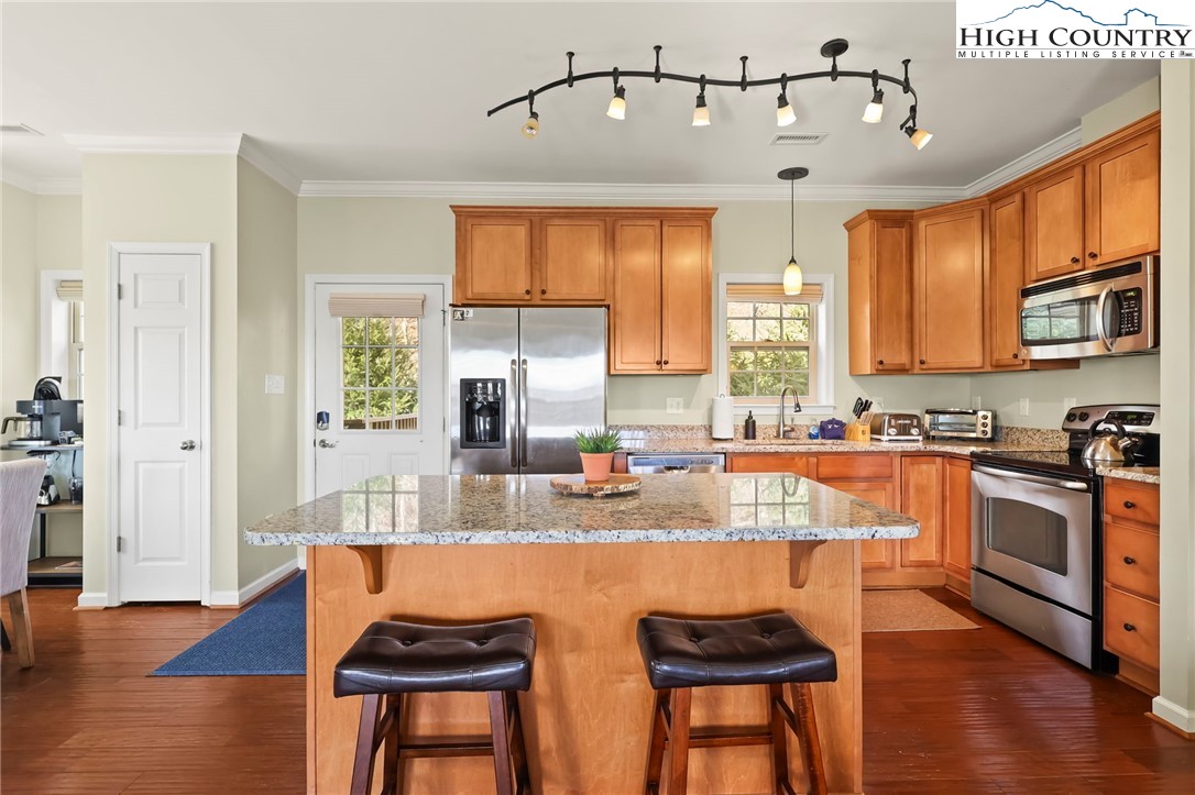 290 Alpine Drive