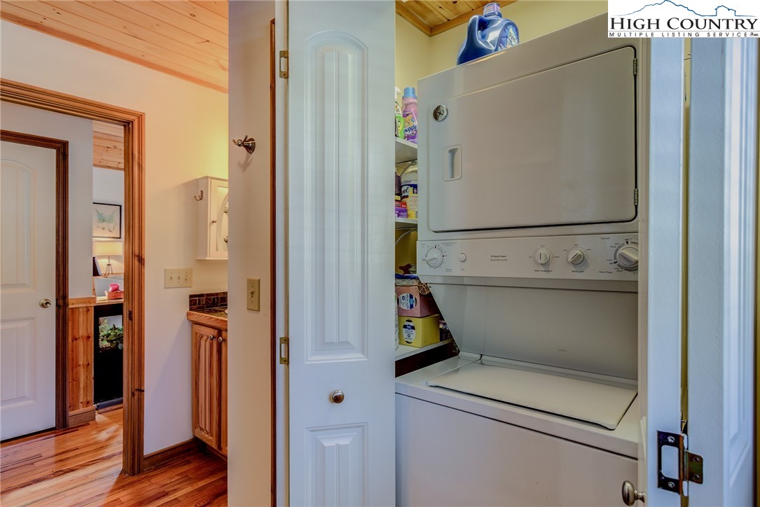352 Woodbriar Drive