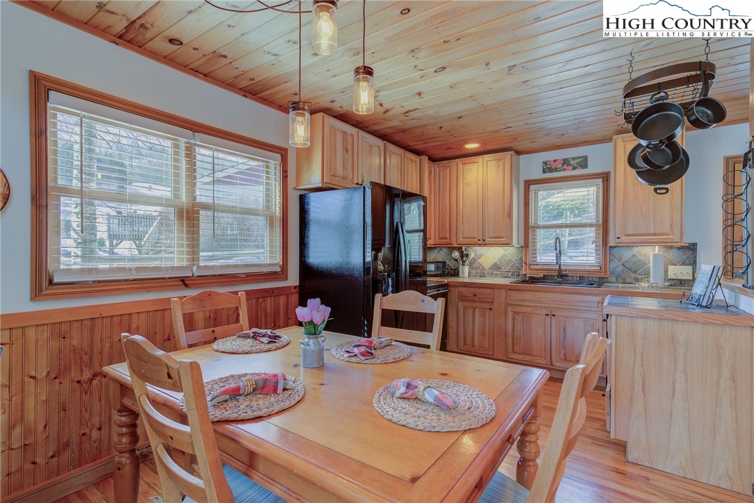 352 Woodbriar Drive