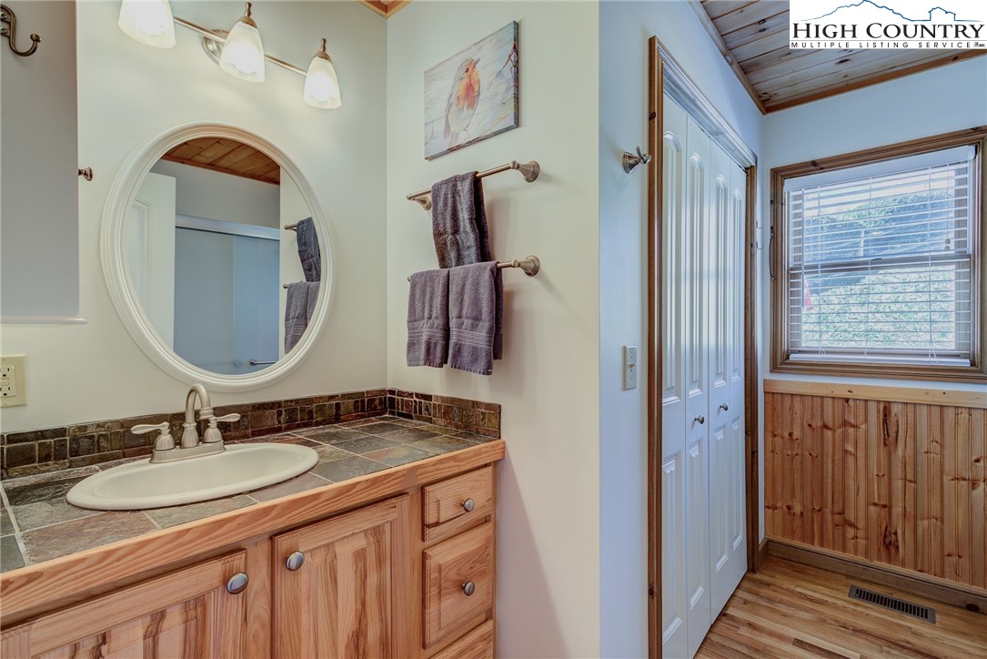 352 Woodbriar Drive