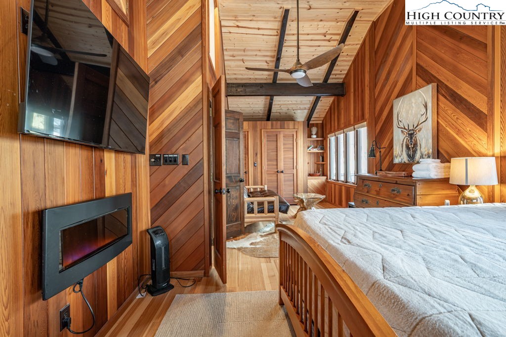 1404 Beech Mountain Parkway