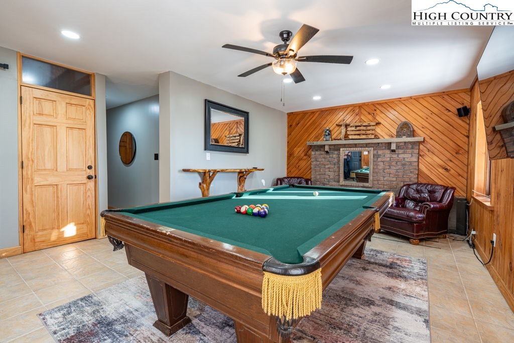 1404 Beech Mountain Parkway