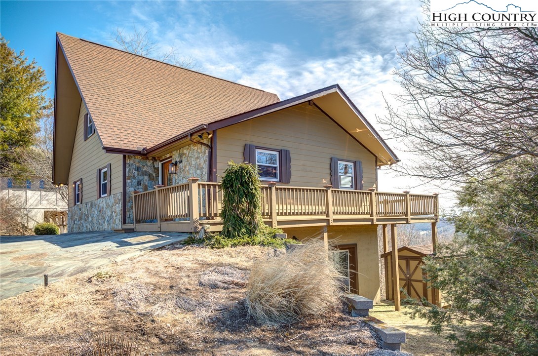 168 Grovers Knob
