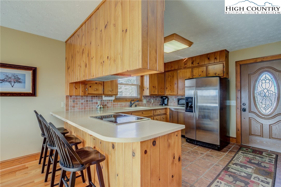 168 Grovers Knob
