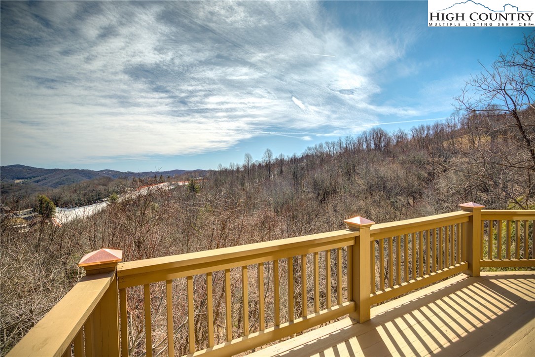 168 Grovers Knob