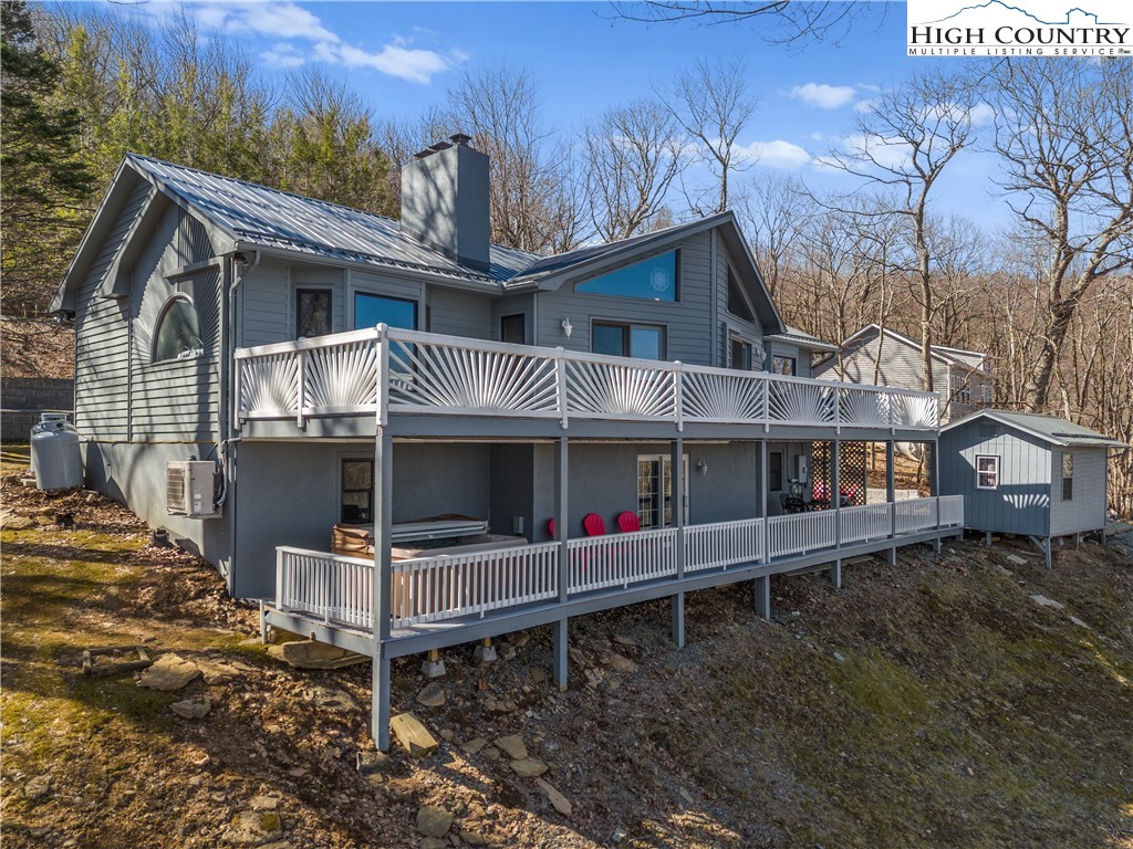 570 Running Deer Trail