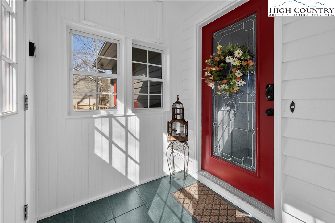 570 Running Deer Trail