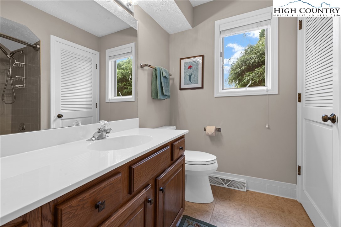 848 Chetola Lake Drive 2