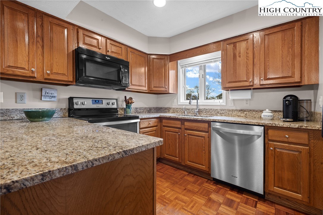 848 Chetola Lake Drive 2