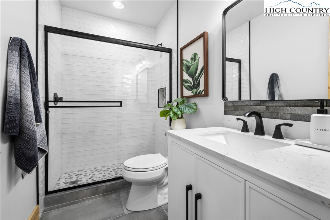 527 Cedar Trail