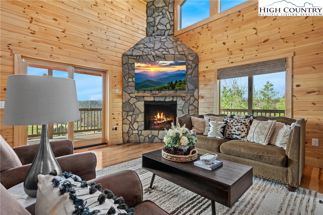 527 Cedar Trail