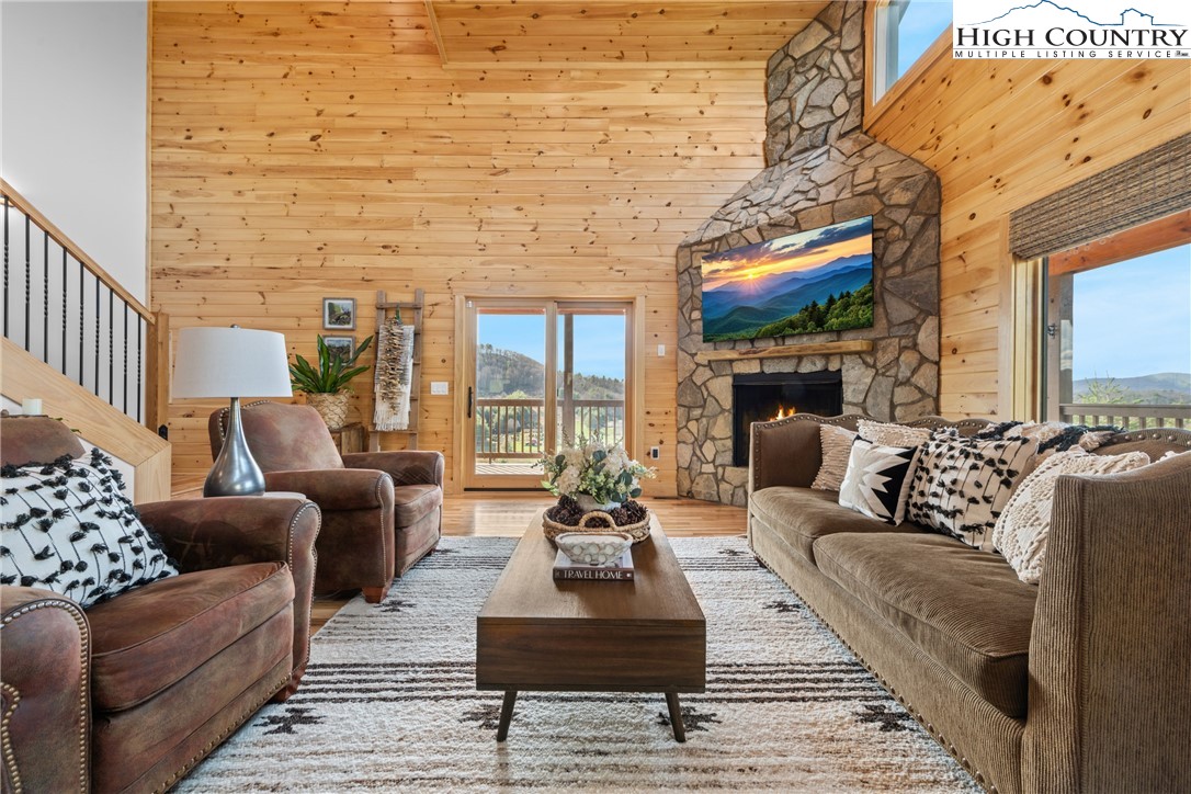 527 Cedar Trail